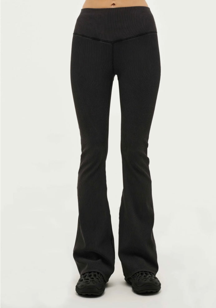 Actualise Legging // Washed Black