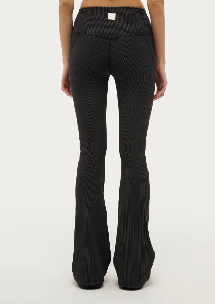 Actualise Legging // Washed Black