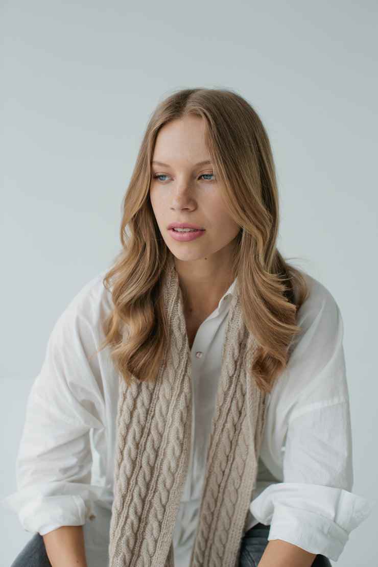 Cosy Cable Scarf // Oat